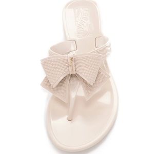 BRAND NEW Salvatore Ferragamo Bow Flip Flops